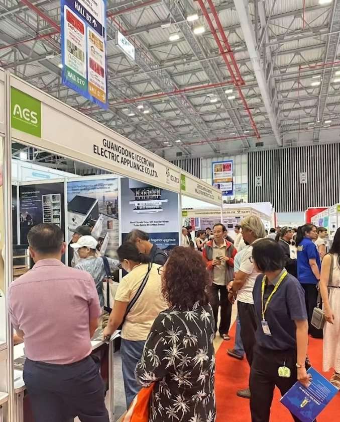 ICECROWN R&D engineers developing refrigeration technology